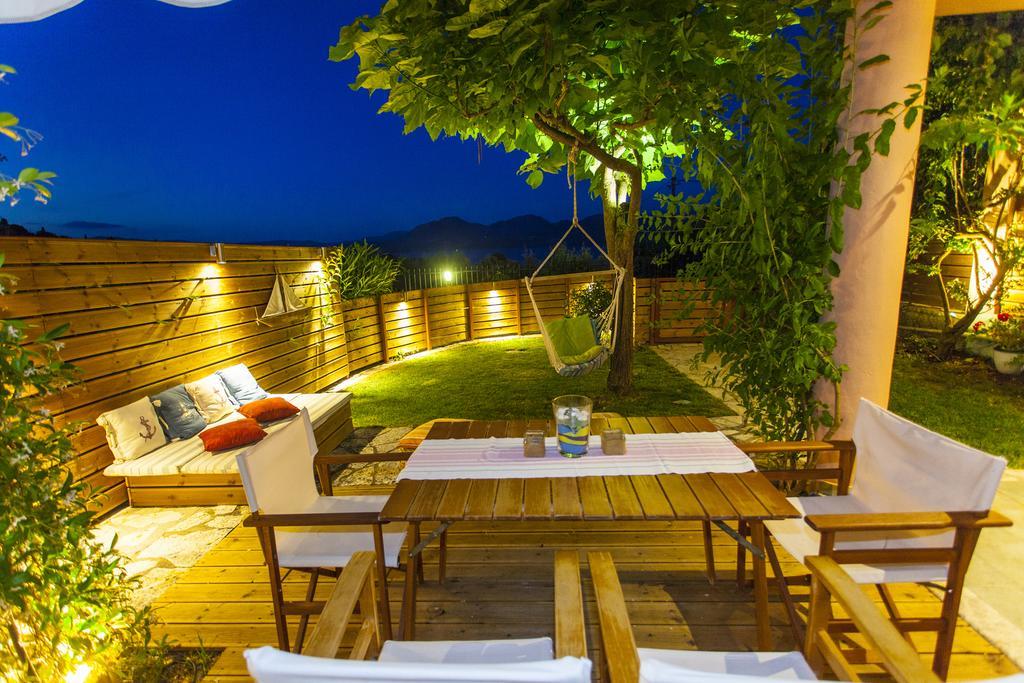 Apartment In Villa Rosebud Никиана Экстерьер фото