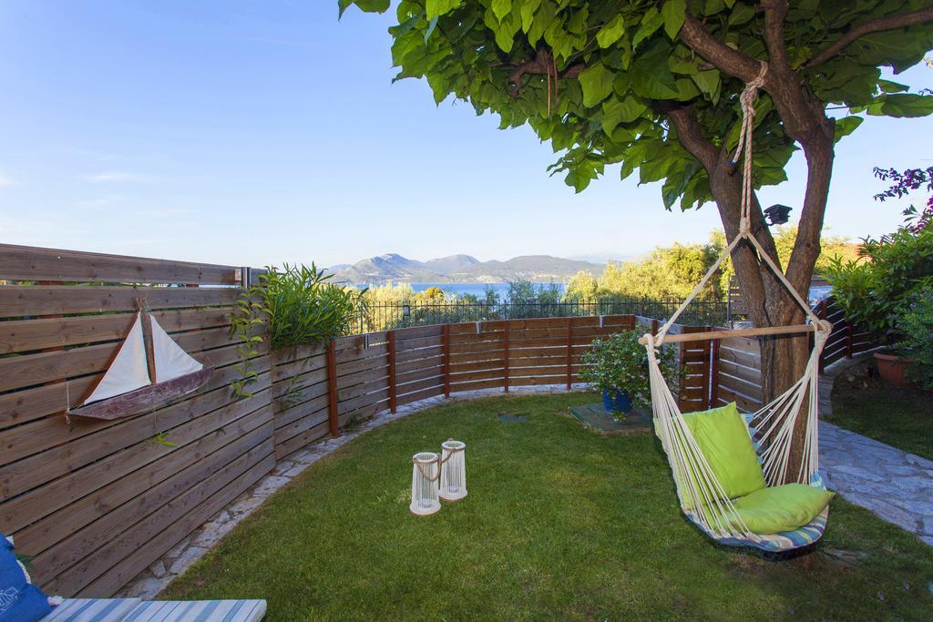 Apartment In Villa Rosebud Никиана Экстерьер фото